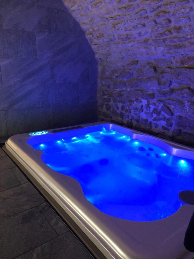 Jaccuzi & Spa Des Caves Stanislas Nancy Exterior foto